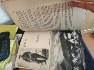 Libro antigüedad de historia