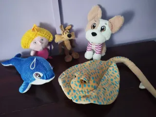 Lote Peluches Pocoyo y Pato