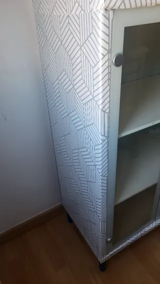 Vitrina Ikea Cristal y Madera