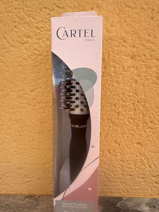 Cepillo Cartel Paris