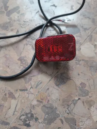 Luz Freno Cecotec Bongo Serie Y65