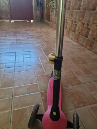 Patinete 3 Ruedas Infantil Rosa.