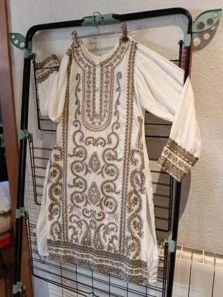 Kaftán bordado oro talla M