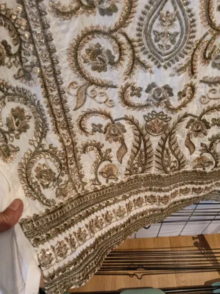 Kaftán bordado oro talla M