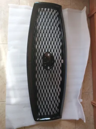 Rejilla Delantera Q50 Negra
