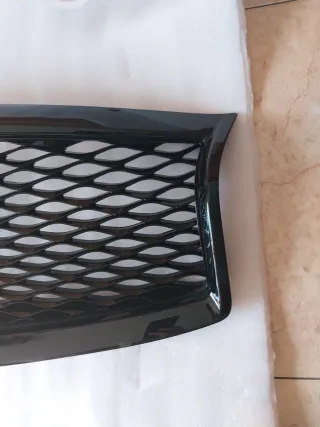 Rejilla Delantera Q50 Negra