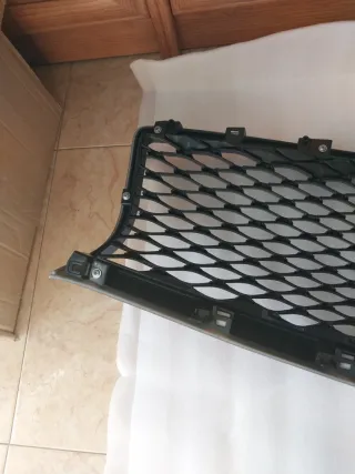 Rejilla Delantera Q50 Negra