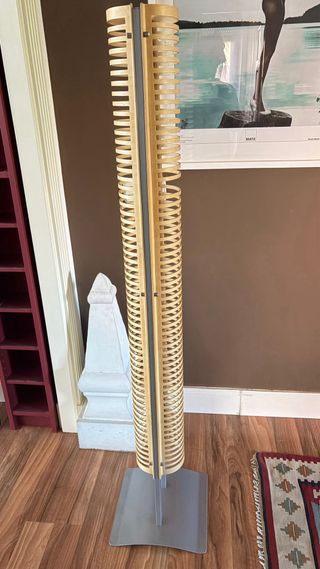 Porta CD de pie madera y metal