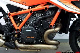 KTM 1290 SUPER DUKE R