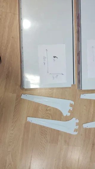 Estanterías comerciales metálicas