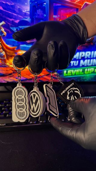 Llaveros personalizados de marcas de coches