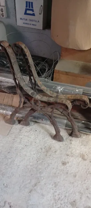 Patas de banco de metal  en hierro fundido