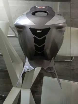Depósito Gasolina Honda CBR 1000RR año 04-07