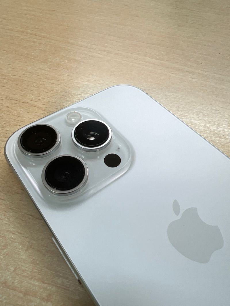 iPhone 16 Pro 128GB Plata afbeelding 3