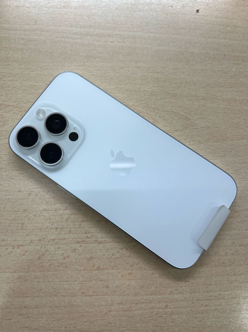 iPhone 16 Pro 128GB Plata afbeelding 2