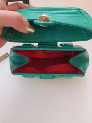 Pochette Valentino Garavani pelle nappa verde