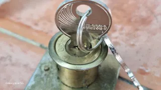 Cerradura Urko cajón/puerta armario con llaves