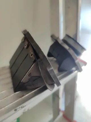 Tobera y caja de láminas aprilia rs 125