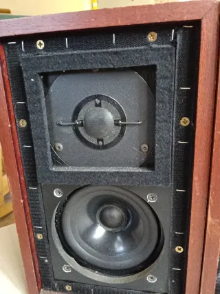 Altavoces Harbeth LS3/5A BBC Caoba