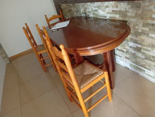 Mesa de comedor extensible de madera