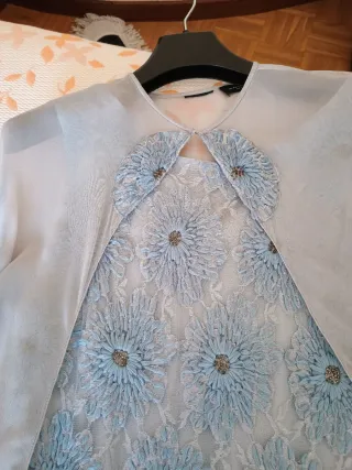 Vestido Javier Simorra capa azul