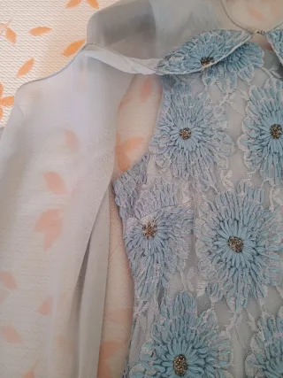 Vestido Javier Simorra capa azul