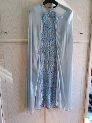 Vestido Javier Simorra capa azul