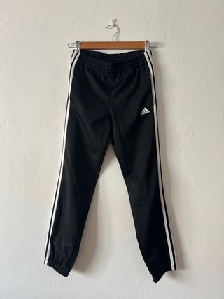 Chándal Adidas Negro con Rayas Blancas