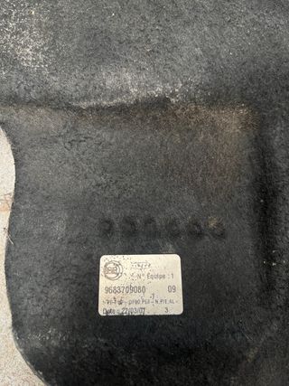 Tapa motor Peugeot Citroen PSA