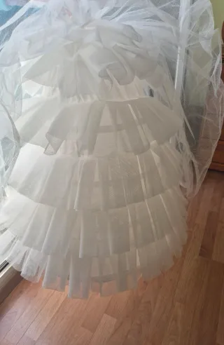 Cancán Valldigna Talla 100  cintura 60.