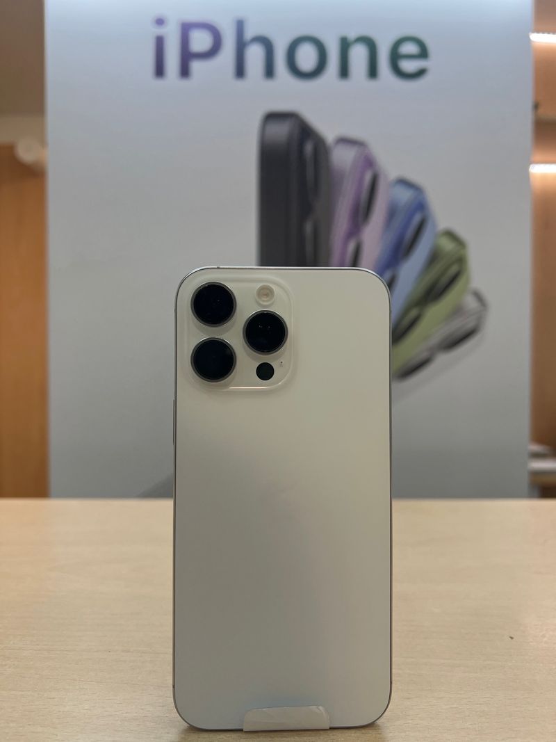 iPhone 16 Pro Max 256GB Plata