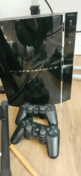 PS3 ( SE PUEDE VENDER POR SUPUESTO)