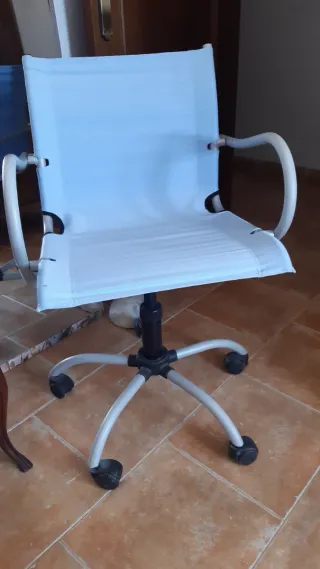 Silla de escritorio giratoria