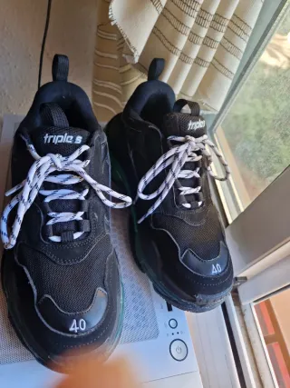 Zapatillas Balenciaga Triple S Negras y Verdes