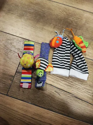 Calcetines y muñequeras con animales