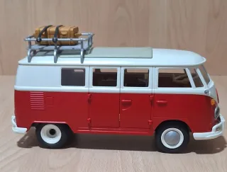 Playmobil Furgoneta VW Roja y Blanca