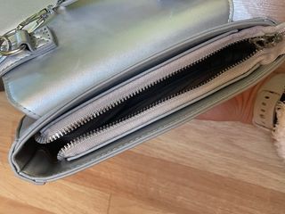 Bolso bandolera plateado Diessel