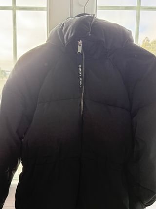 Cazadora Tommy Jeans Negra