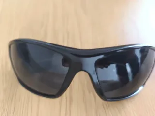 Gafas de sol deportivas negras marca Bollé