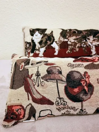 Cojines decorativos gatos y moda