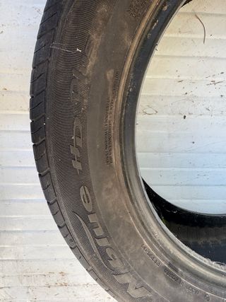 Neumático suelto 205/55 R16 V