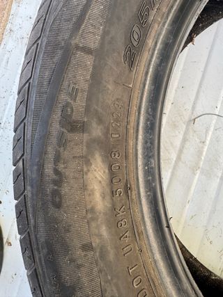 Neumático suelto 205/55 R16 V