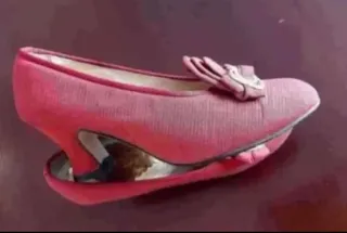 Traje Fallera Bordado Rojo y Dorado