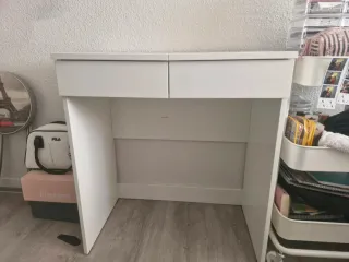 Toeletta IKEA Bianca e Rossa