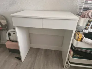 Toeletta IKEA Bianca e Rossa