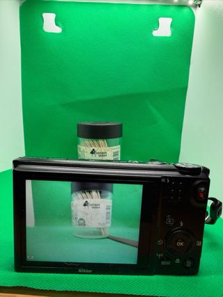 Cámara Nikon Coolpix S9600 Negra