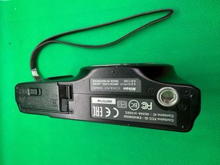 Cámara Nikon Coolpix S9600 Negra