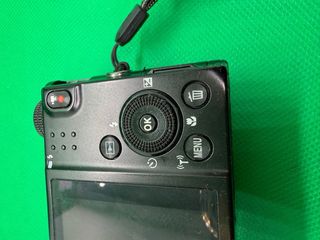 Cámara Nikon Coolpix S9600 Negra