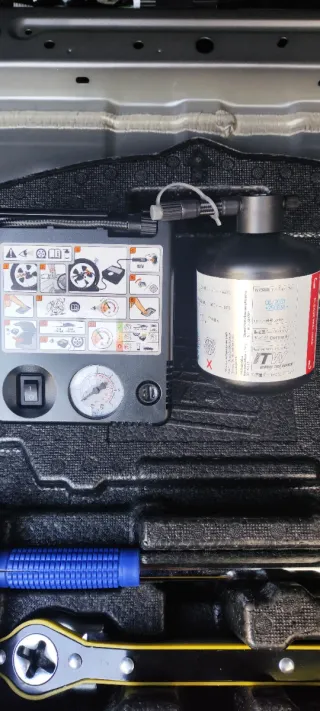 Kit antipinchazos Toyota Original