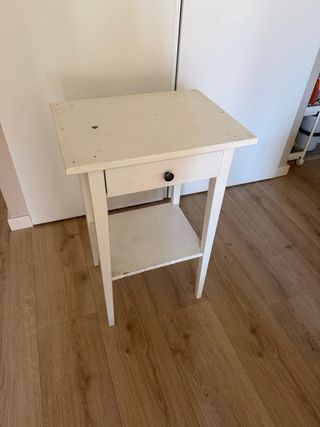 Mesa de noche Hemnes madera Ikea
